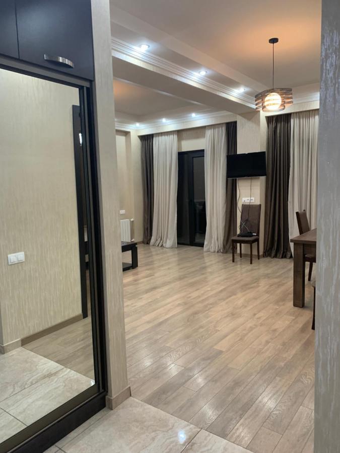 Apartment In The New City 第比利斯 外观 照片